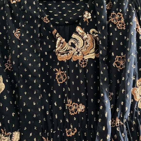 Express beautiful black and gold sequined dress NWOT - Picture 1 of 14